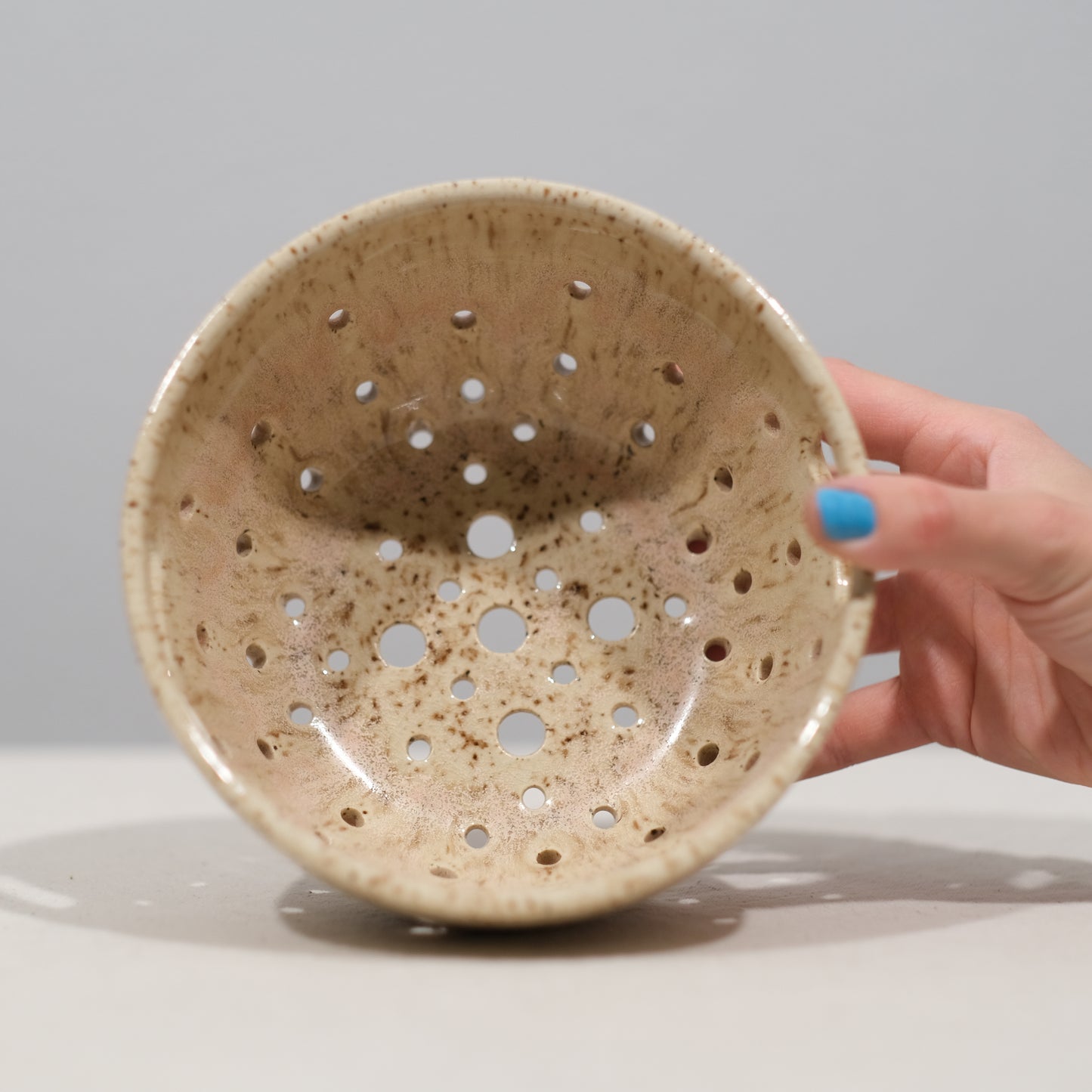 Champagne Speckled Berry Bowl - Large