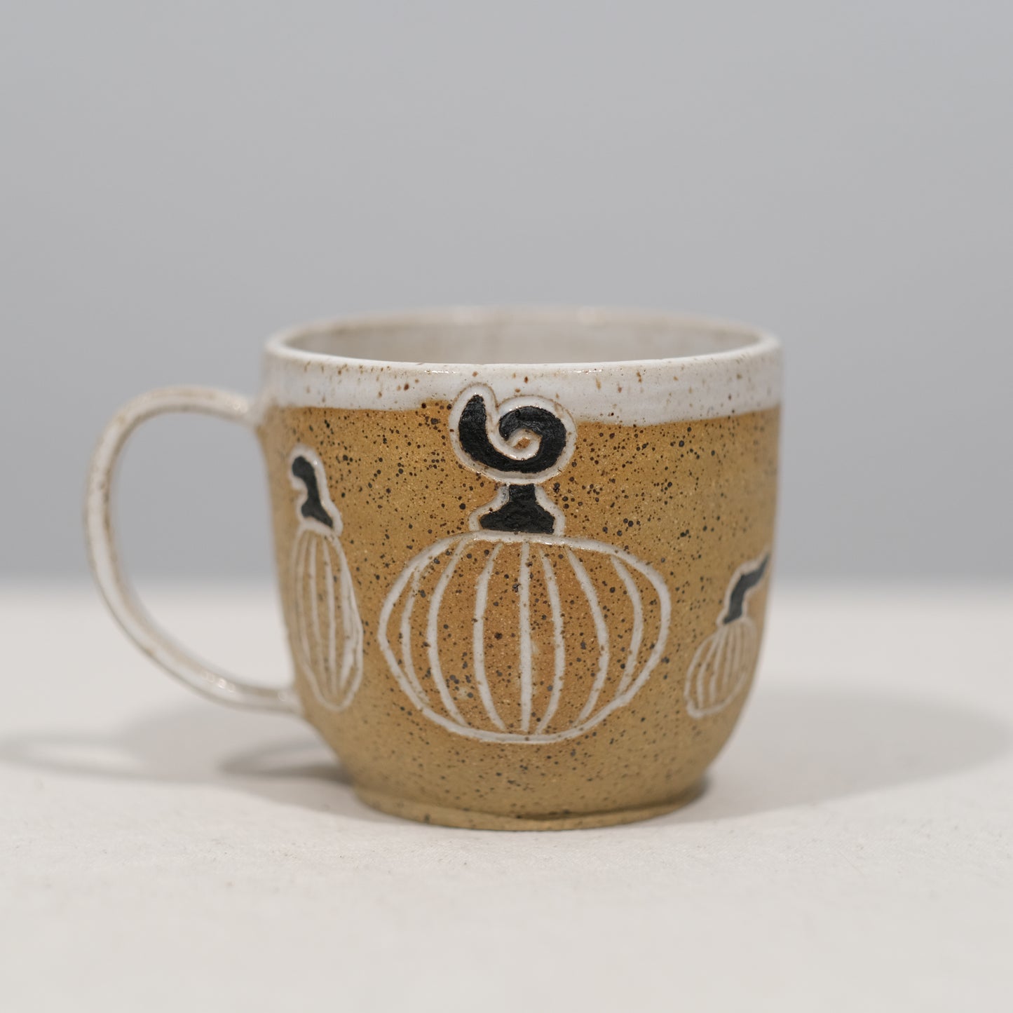Sandy Pumpkin Mug - Large